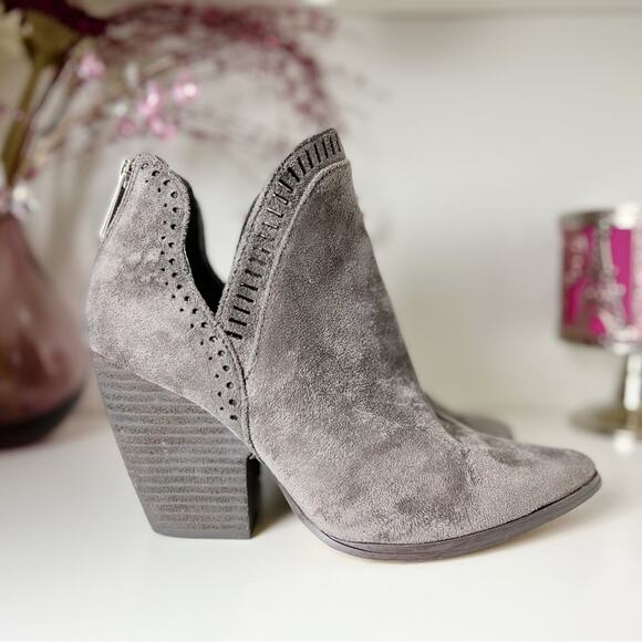 Charles by Charles David Nicola Western Booties Size 6 - Picture 7 of 13